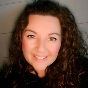 Meet your Posher, Rhiannon